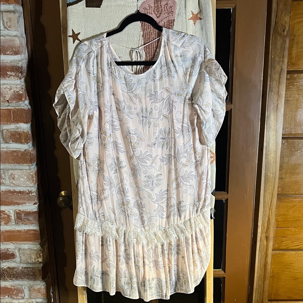 Ruffle Sleeve mini dress